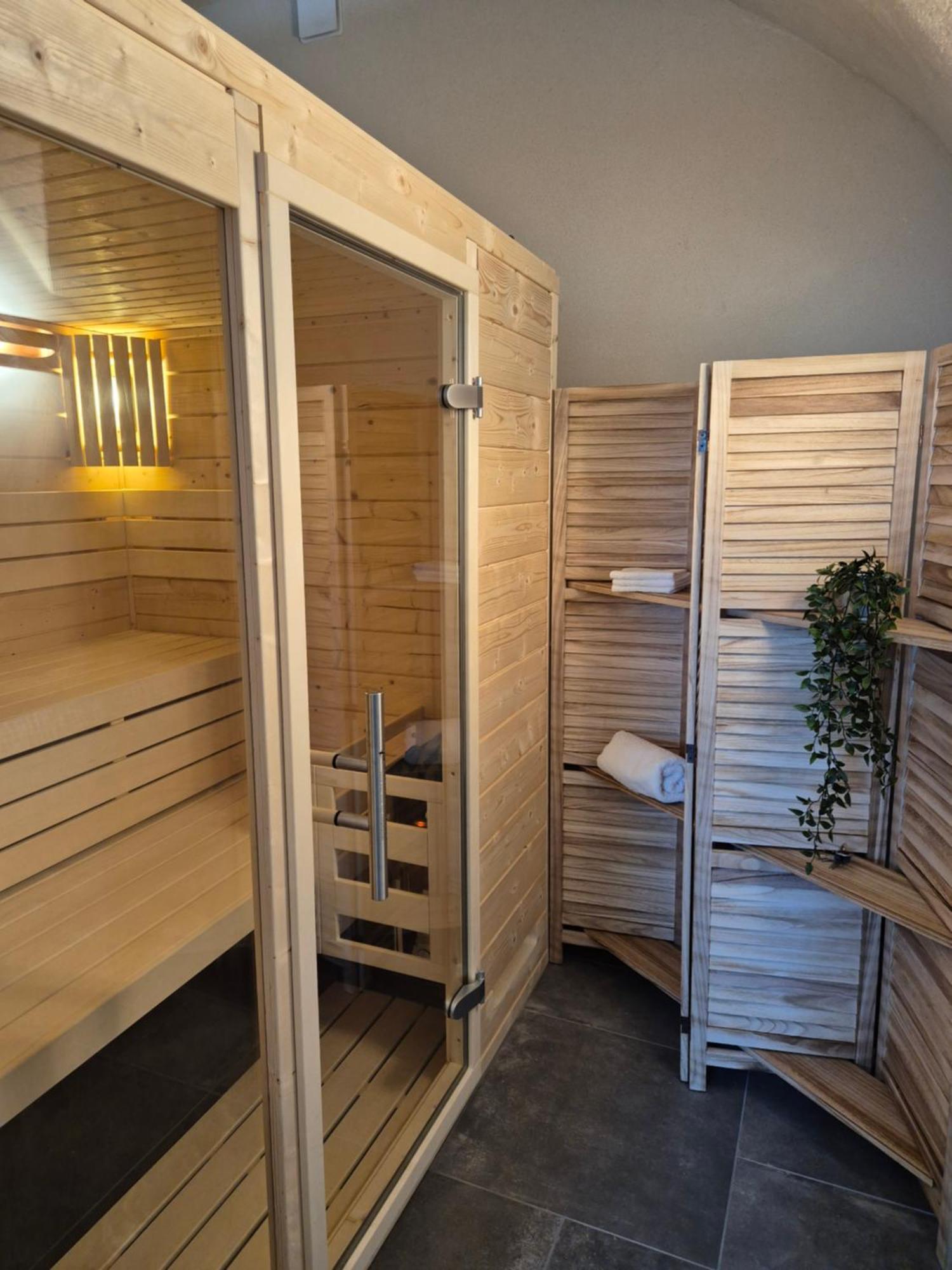 Cote Tour Bed & Breakfast Orcet Bagian luar foto
