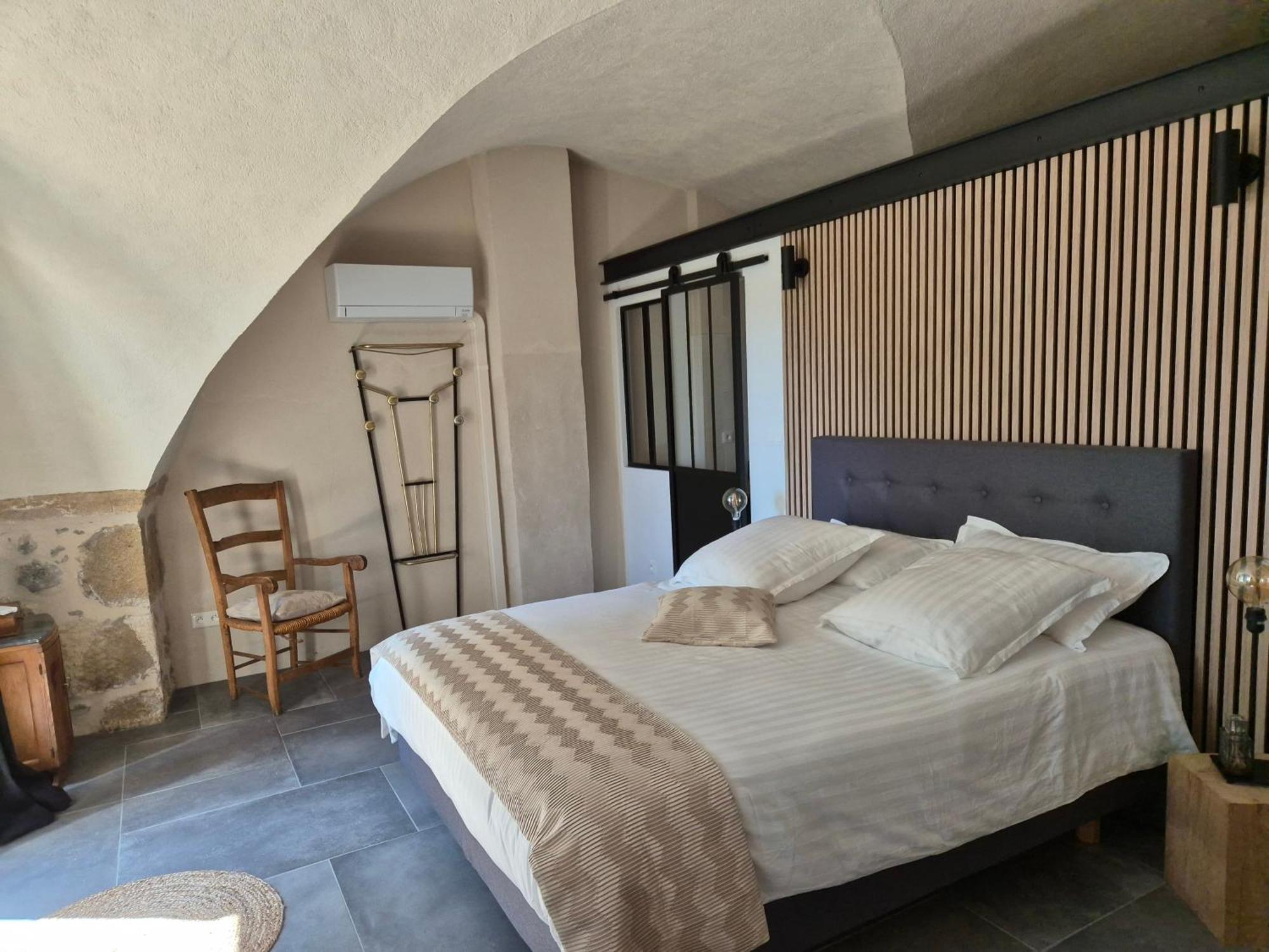 Cote Tour Bed & Breakfast Orcet Bagian luar foto